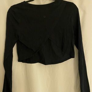 Lululemon cropped longsleeve